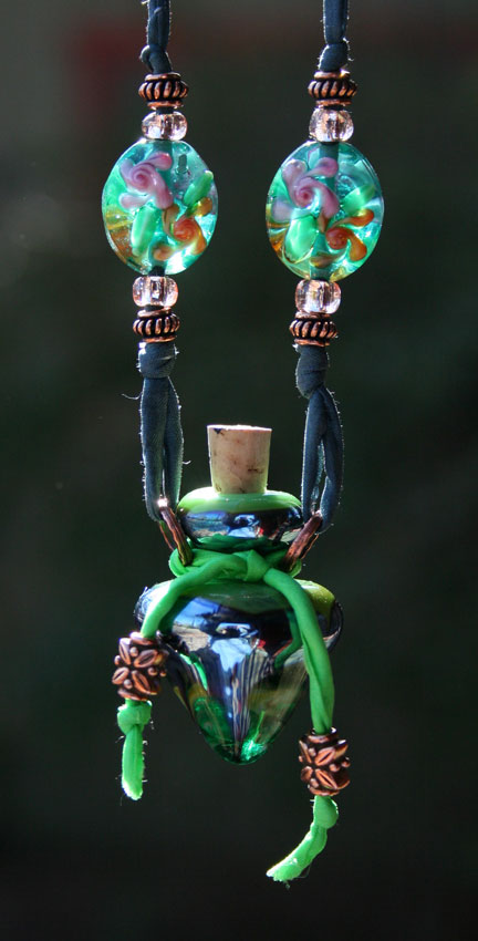 celtic aromatherapy pendant