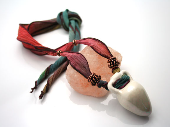 amphora aromatherapy necklace with copper beads