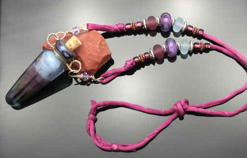 Feminine and pretty - this aromatherapy necklace will get noticed!